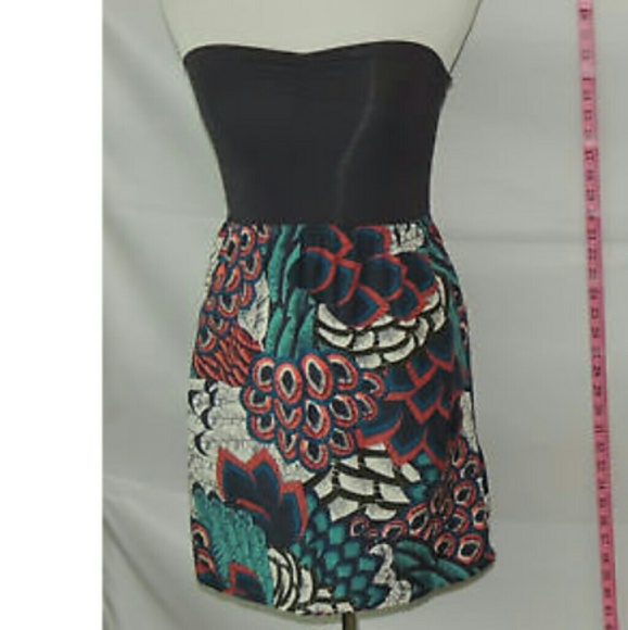 Roxy Dresses & Skirts - Roxy strapless peacock feather dress